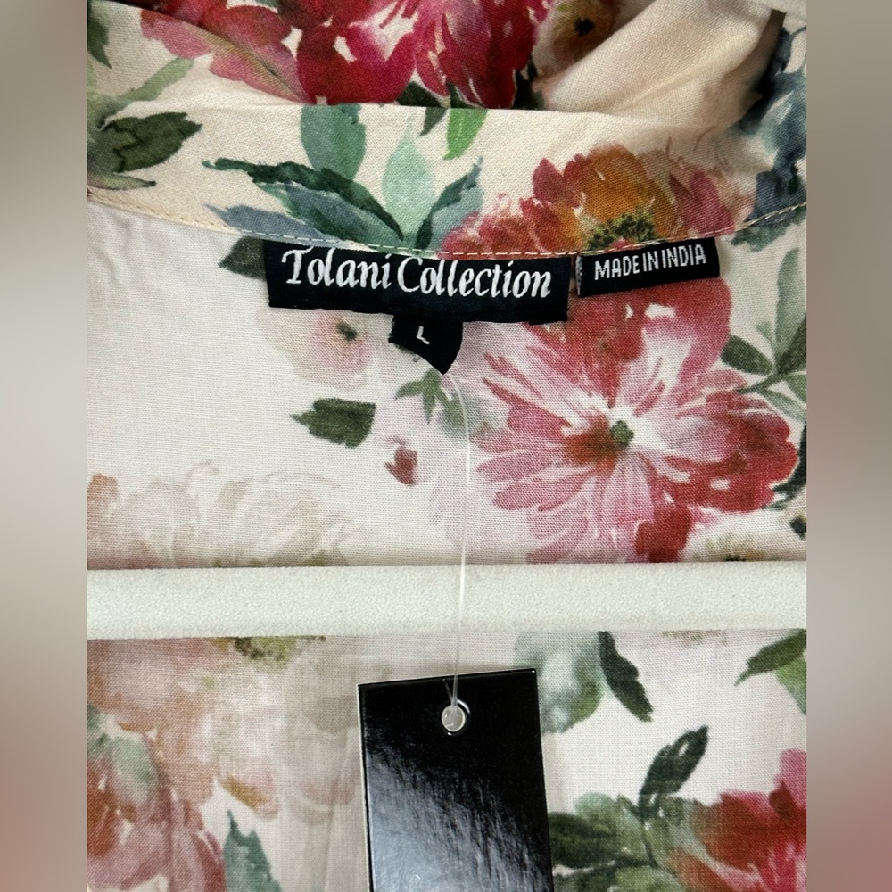 Tolani Collection Julie Sand Floral Long Sleeve V Neck Attached Scarf Bl… - Picture 7 of 10